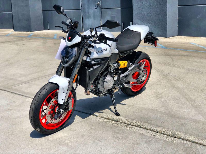 New 2027 Ducati MONSTER PLUS Image 13
