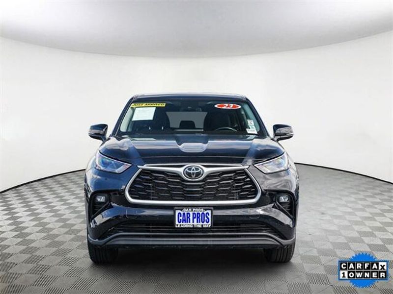 Used 2023 Toyota Highlander LImage 3