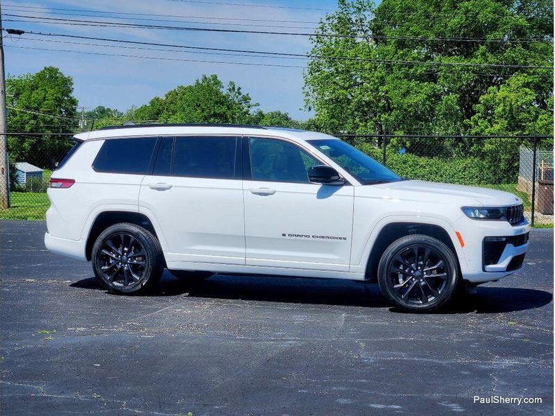 New 2026 Jeep Grand Cherokee L Limited Reserve 4x4