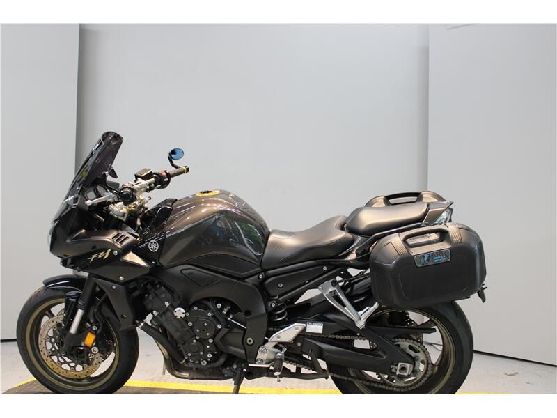 2009 Yamaha FZ1S Image 2