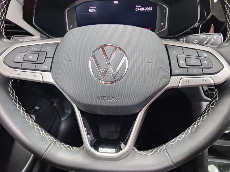 Used 2024 Volkswagen Taos SEL AWD w/Sunroof/NavImage 32