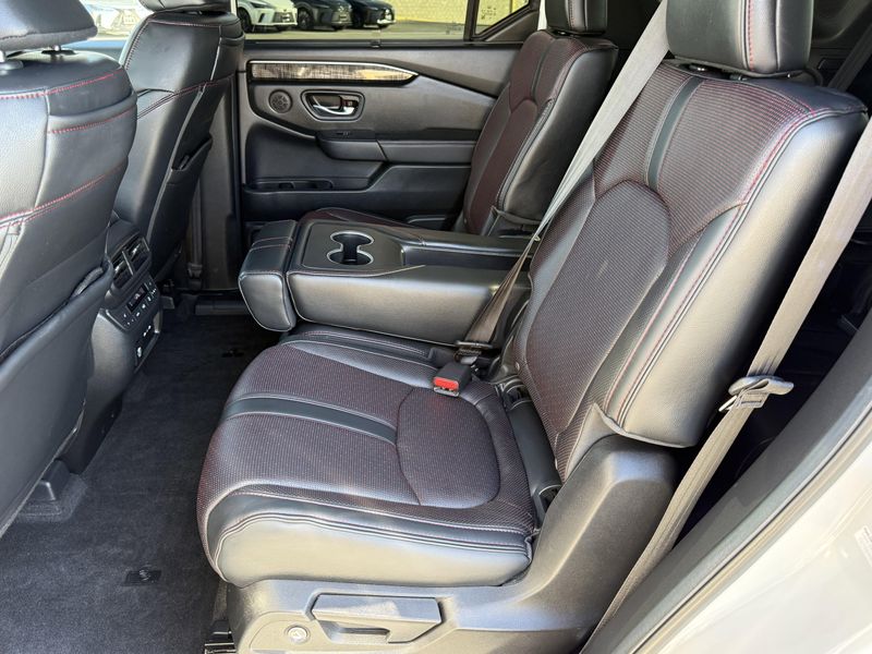 Used 2025 Honda Pilot Black EditionImage 31