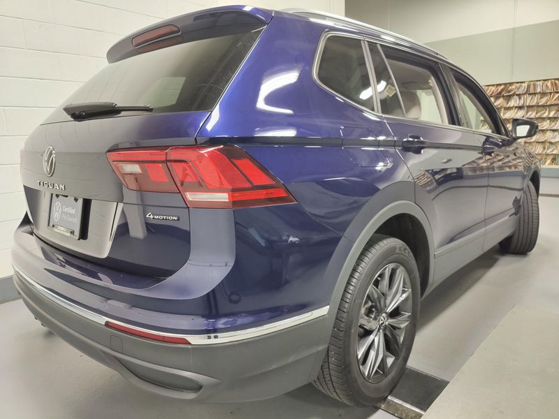 Used 2022 Volkswagen Tiguan SE 4-Motion AWDImage 8