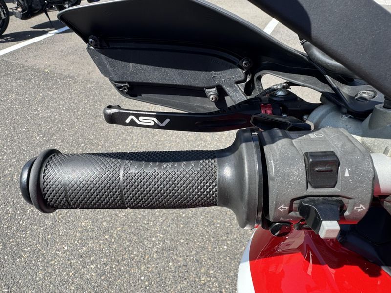 2012 Ducati Multistrada 1200 S - PIKES PEAK 