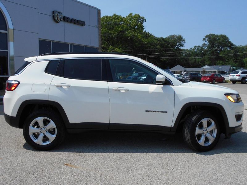 2020 Jeep Compass LatitudeImage 33