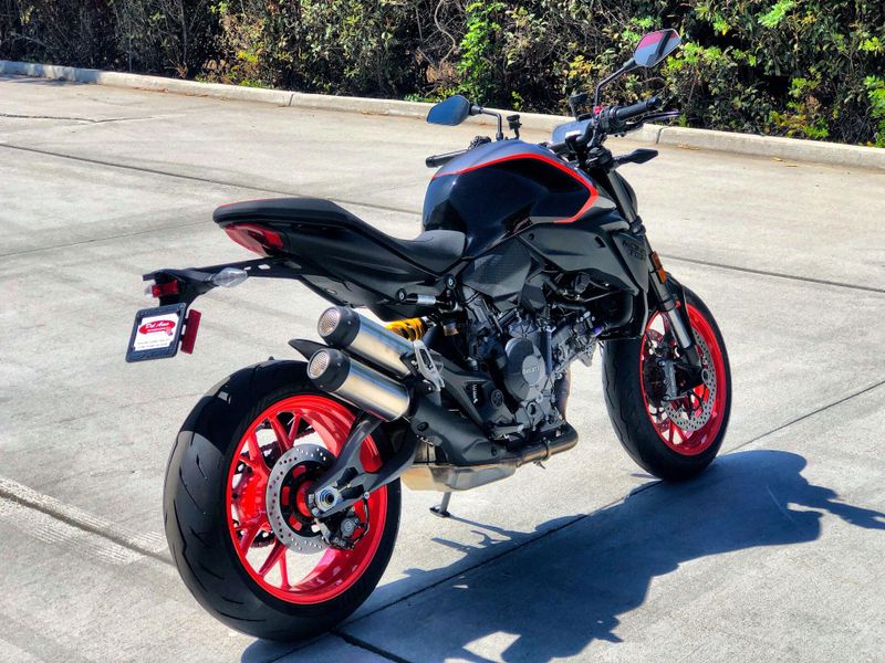 New 2027 Ducati MONSTER 896 Image 17