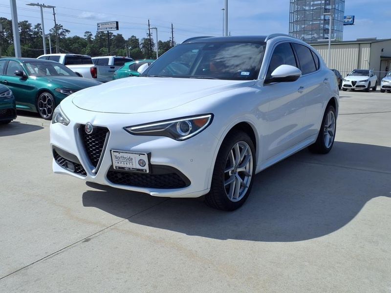 2021 Alfa Romeo Stelvio TiImage 10