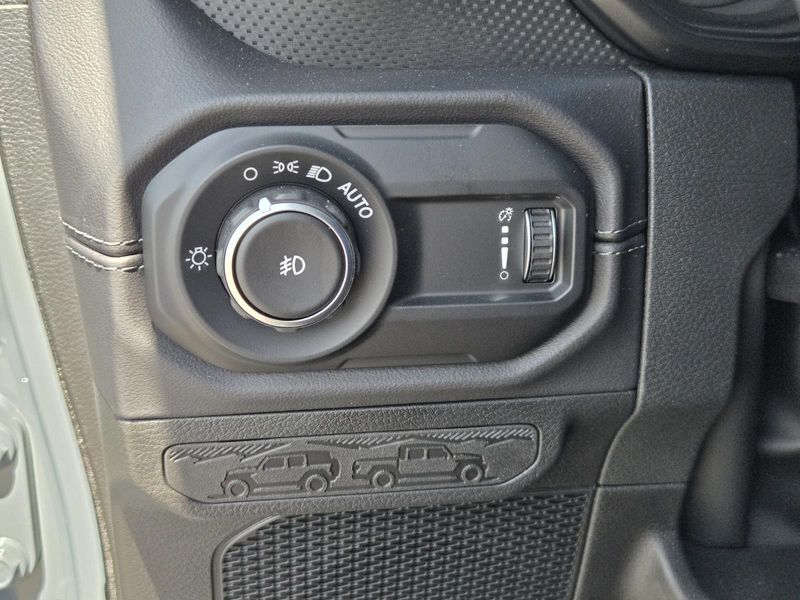 New 2026 Jeep Wrangler 4-door Rubicon