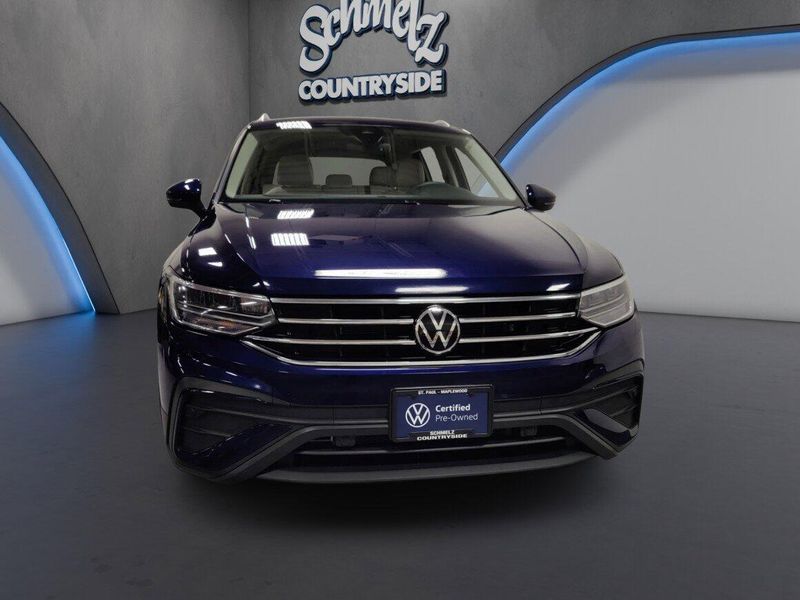 Used 2023 Volkswagen Tiguan SE 4-Motion AWDImage 3