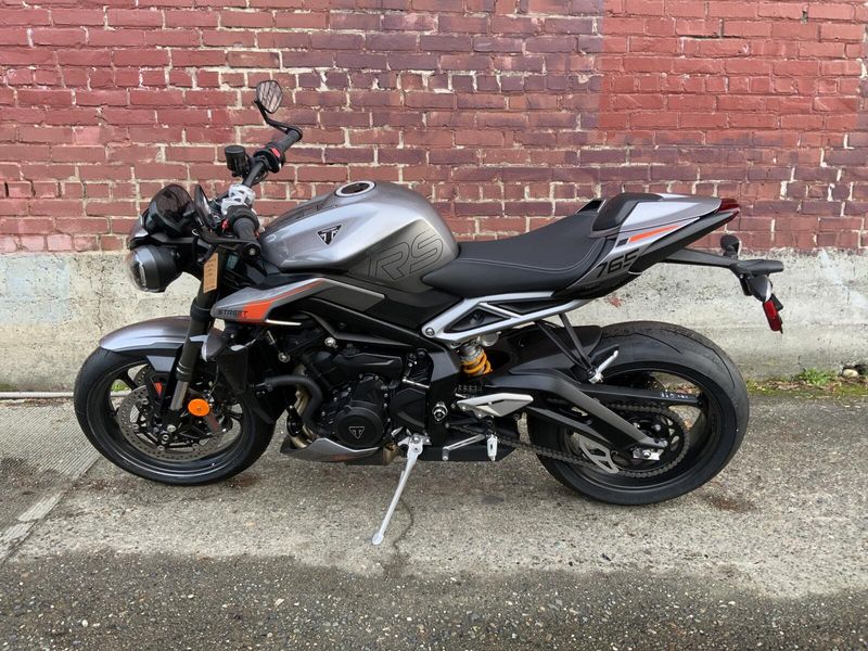 2025 Triumph STREET TRIPLE 765 RS 