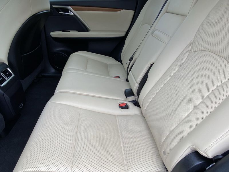 2022 Lexus RX 350Image 16