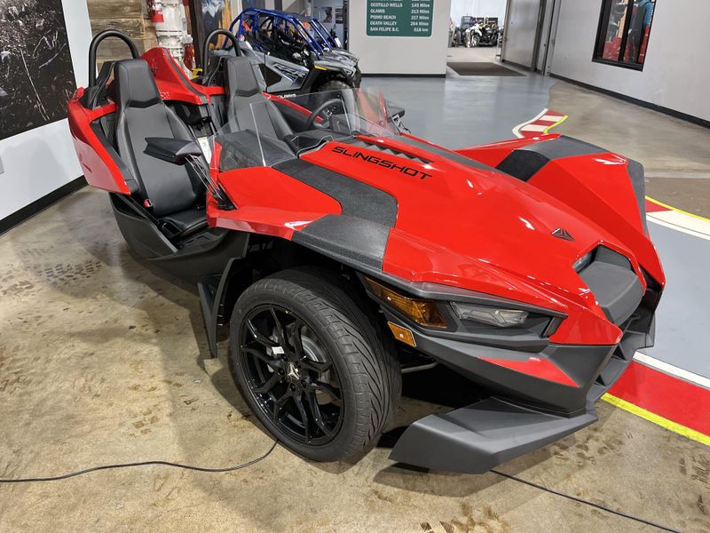 New 2025 Polaris SLINGSHOT S AUTODRIVE Image 16