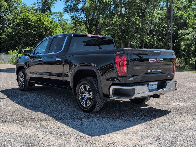 Used 2025 GMC Sierra 1500 SLTImage 3