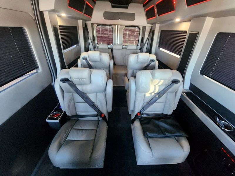 2024 RAM Promaster 2500 Slt+ Window Van High Roof 159