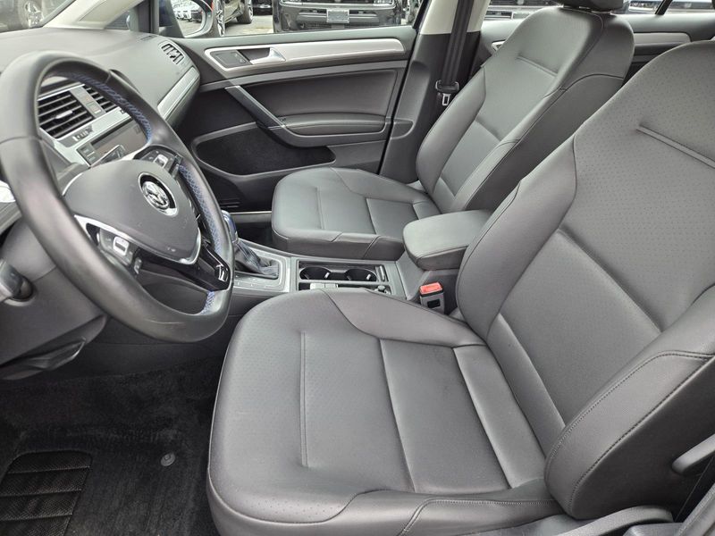 Used 2016 Volkswagen e-Golf 4dr HB SEL Premium