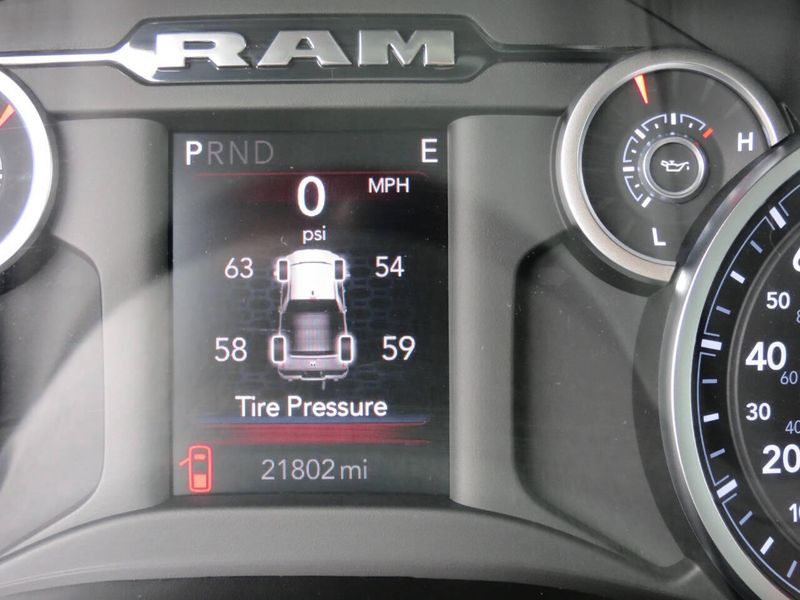 Used 2026 RAM 2500 Big Horn 4x4 4dr Crew Cab 6.3 ft. SB PickupImage 11