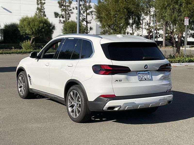 2024 BMW X5 sDrive40iImage 6