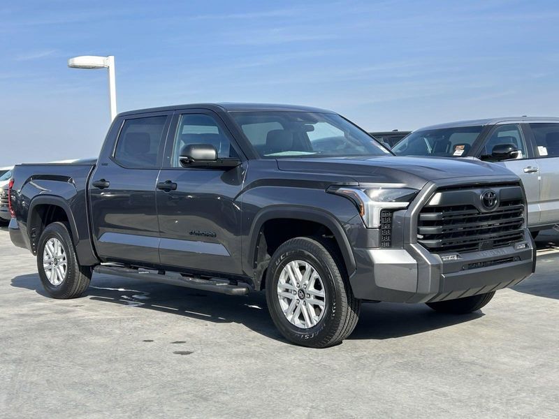 2025 Toyota Tundra SR5Image 2