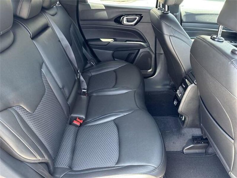 2025 Jeep Compass Latitude 4x4Image 14