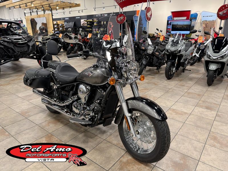 New 2026 Kawasaki VULCAN 900 CLASSIC LT Image 1