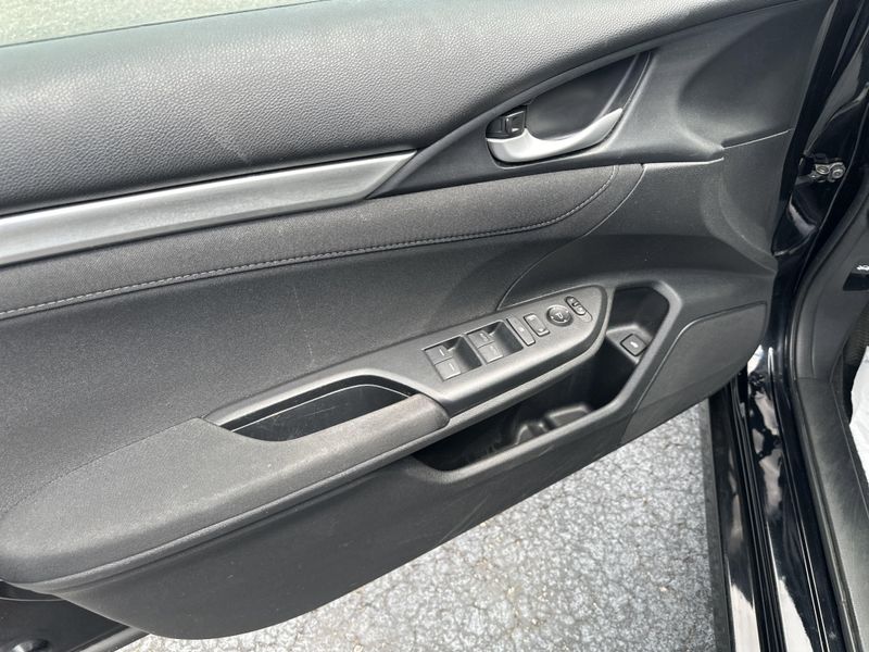Used 2017 Honda Civic EXImage 16