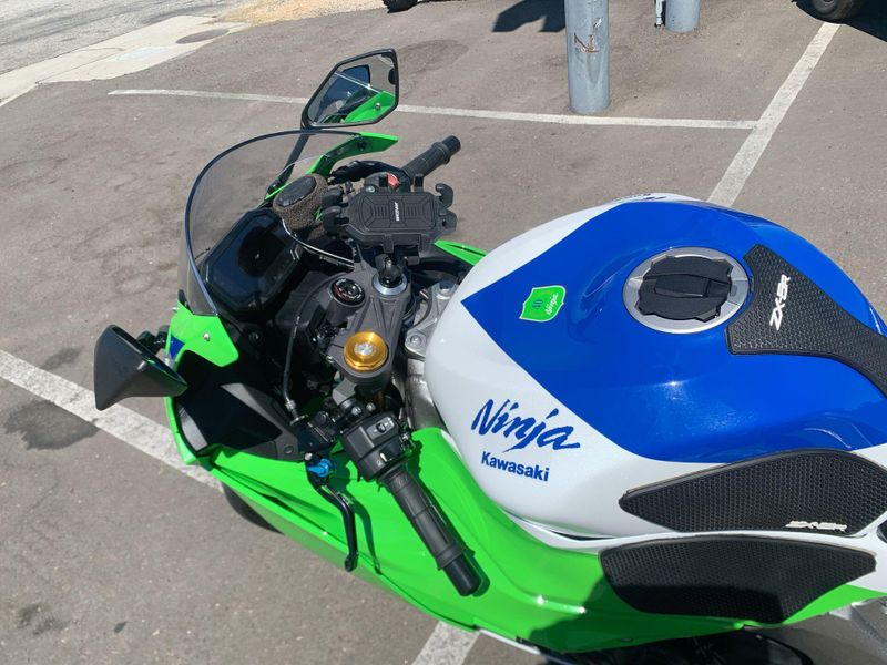 Used 2024 Kawasaki Ninja ZX-6R ABS Image 15