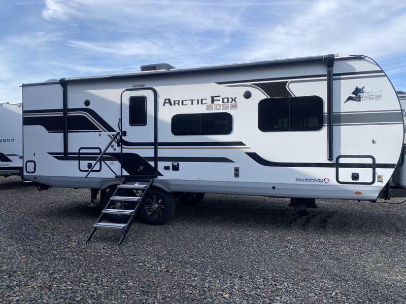 New 2027 NORTHWOOD MFG Arctic Fox Edge 24SKImage 2