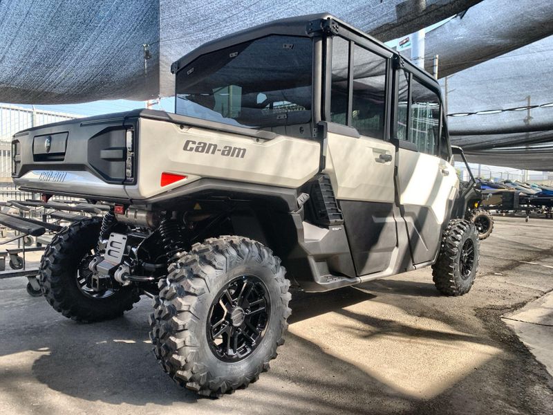 New 2026 Can-Am DEFENDER MAX LIMITED CAB HD11 Image 17