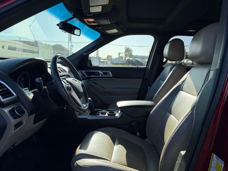 Used 2014 Ford Explorer XLTImage 11