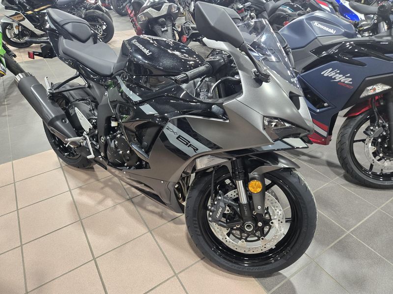 NEW 2026 KAWASAKI NINJA ZX6R Image 1