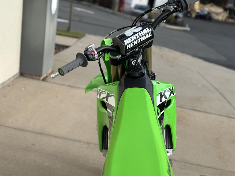 2025 Kawasaki KX 250Image 6