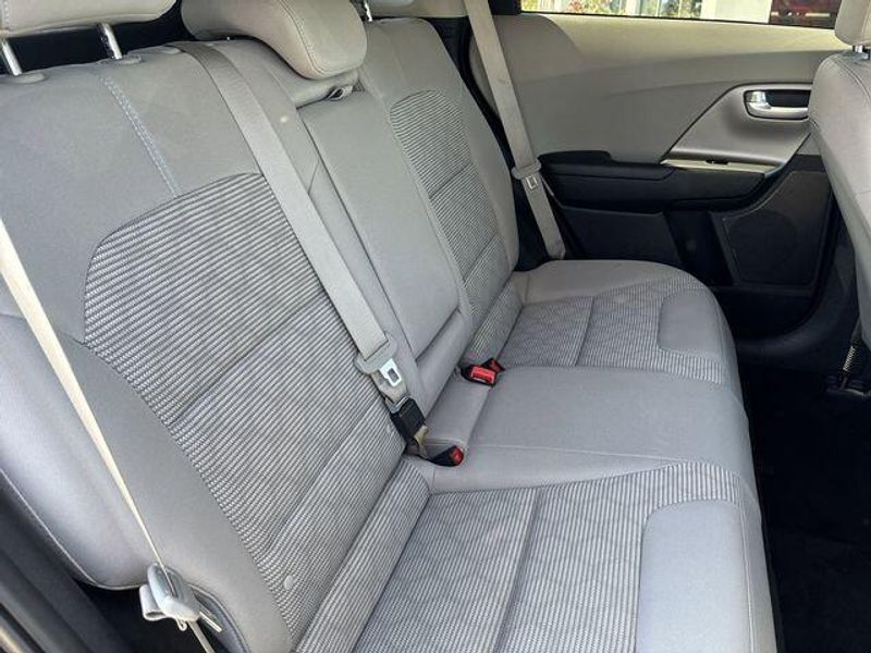 Used 2019 Kia Niro Plug-In Hybrid LXImage 14