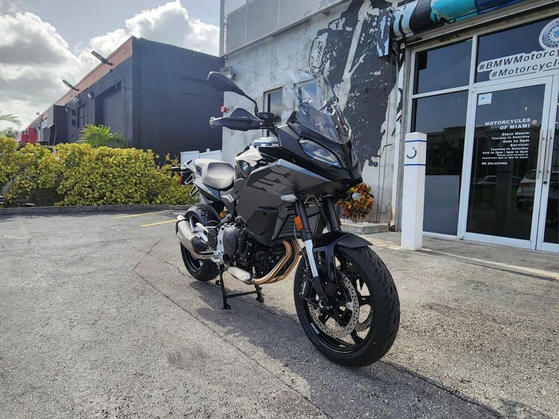 2026 BMW F 900 XRImage 9