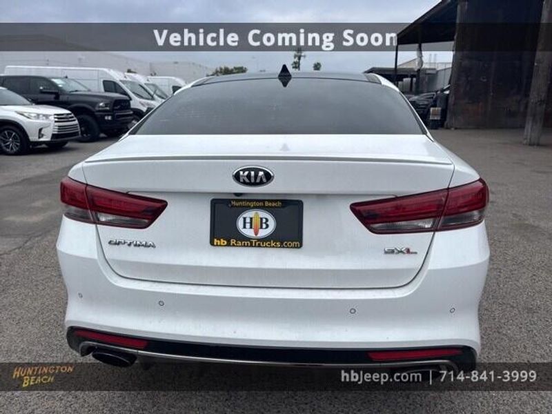 2016 Kia Optima SXLImage 6