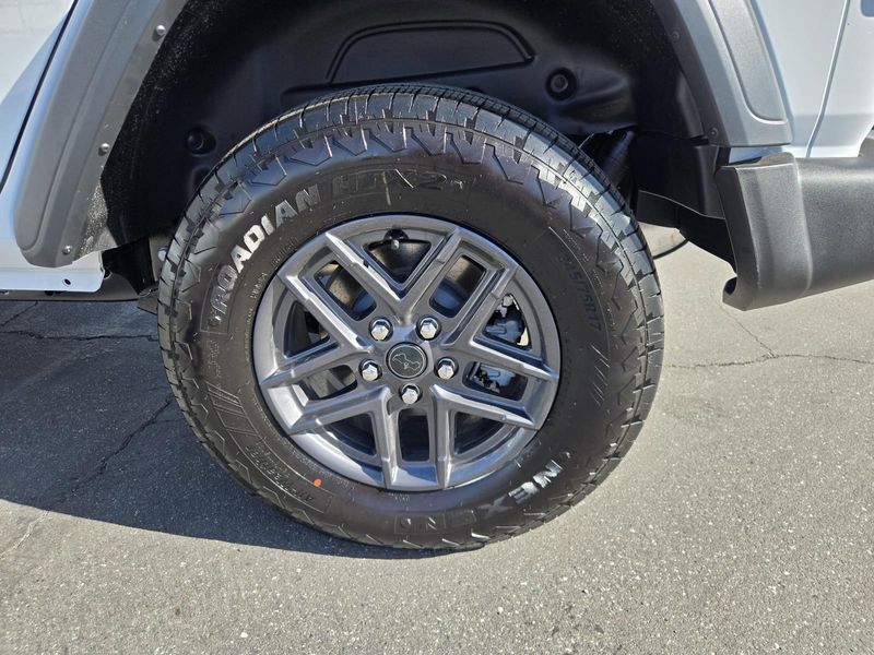 New 2026 Jeep Wrangler 4-door Sport S