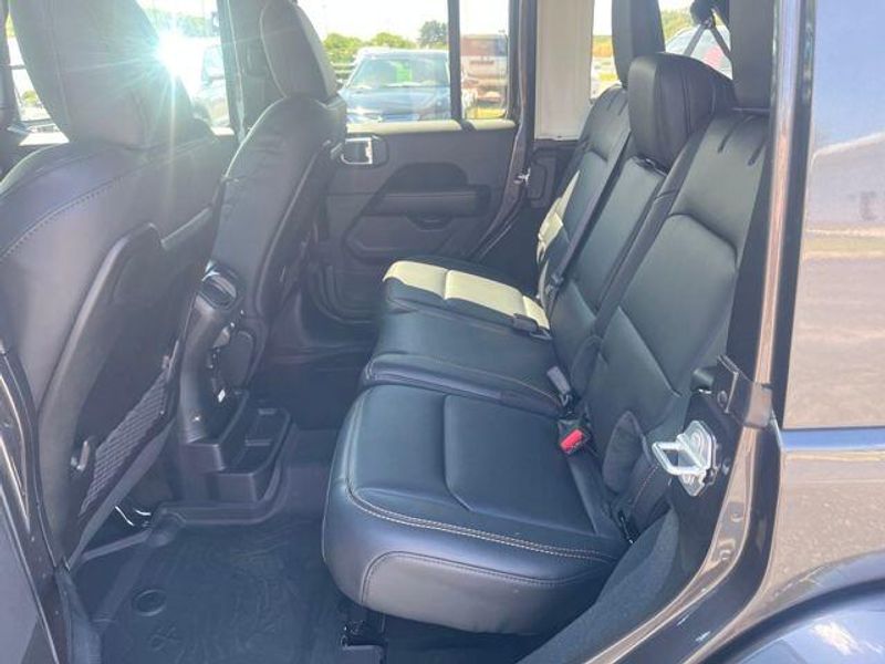 2025 Jeep Wrangler Sahara2025 Jeep Wrangler 4-door Sahara