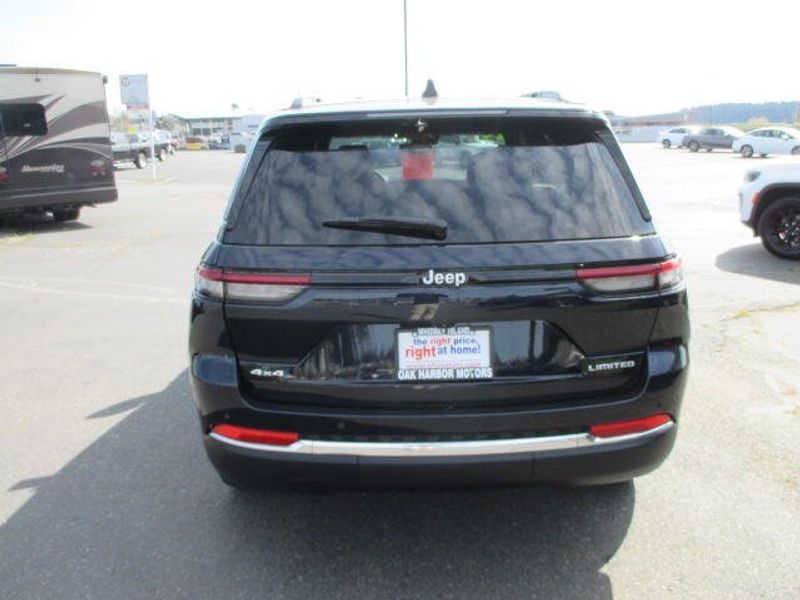 Used 2024 Jeep Grand Cherokee LimitedImage 8
