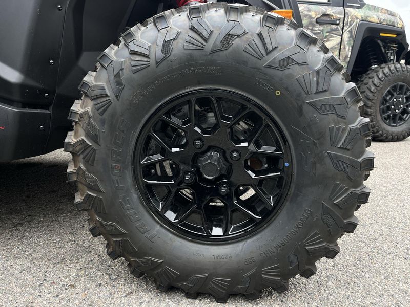 New 2026 Can-Am MAVERICK X3 DS TURBO Image 12