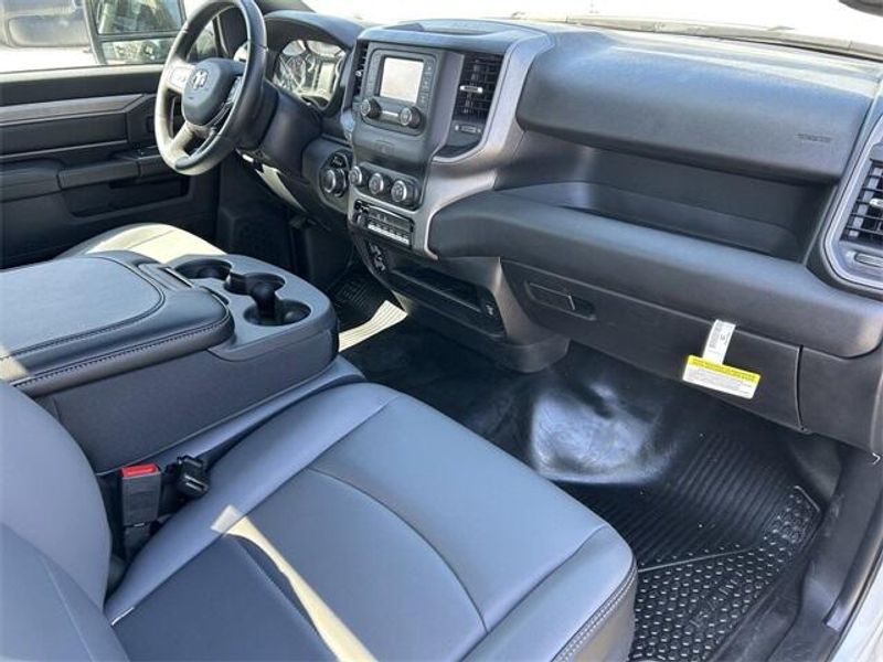 2023 RAM 2500 Tradesman Regular Cab 4x2 8
