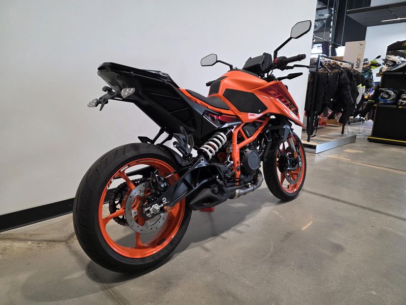 2024 KTM 390 Duke