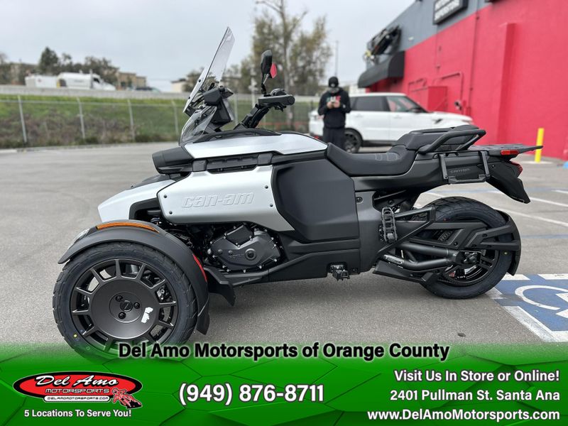 2025 Can-Am CANYON STANDARD Image 12