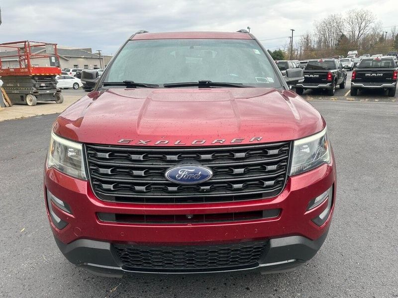 2017 Ford Explorer SportImage 12