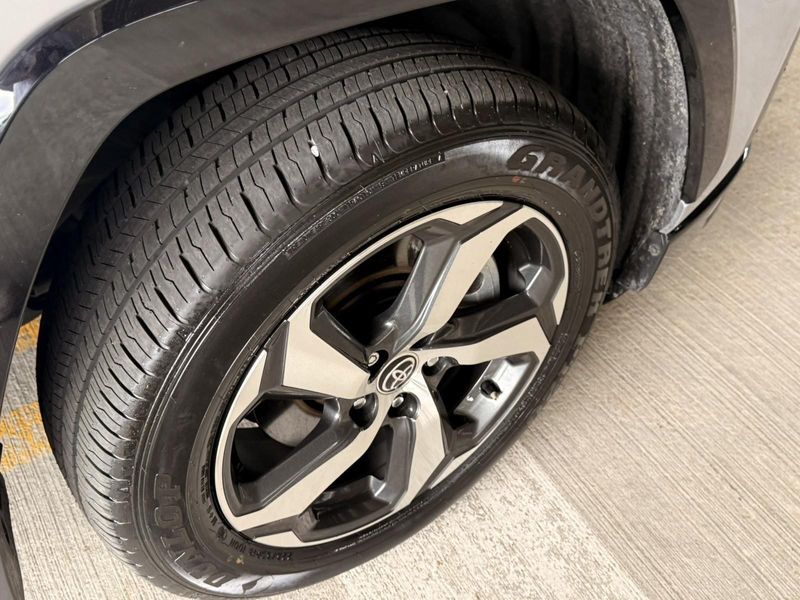 2022 Toyota RAV4 Prime SE photo 13
