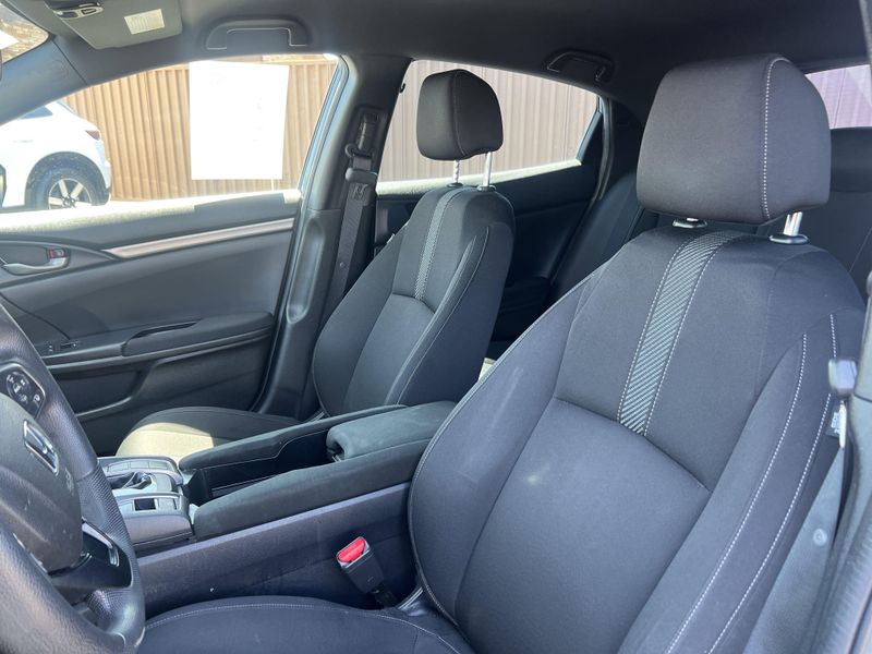 2019 Honda Civic Hatchback LXImage 7