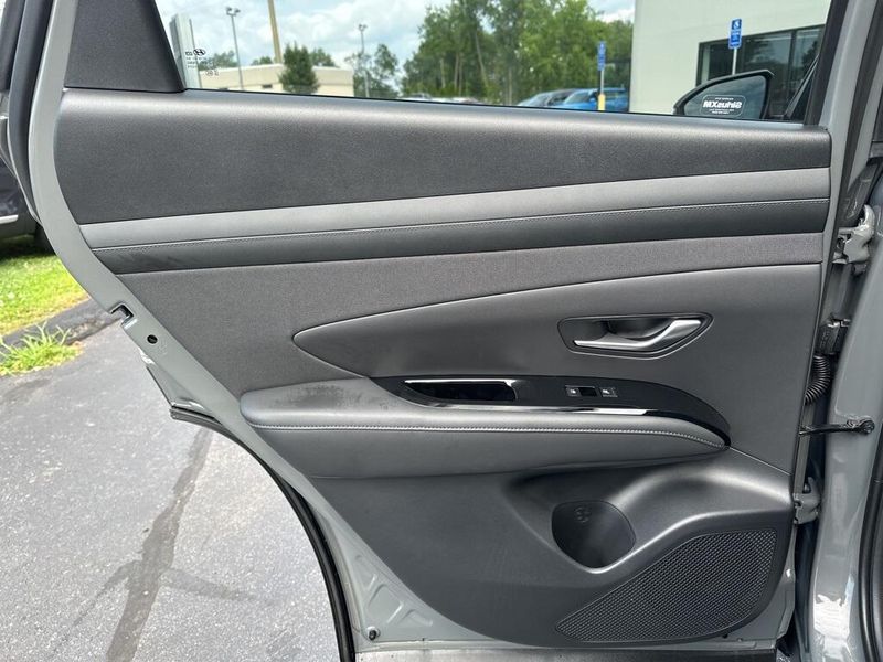 Used 2025 Hyundai Tucson LimitedImage 21