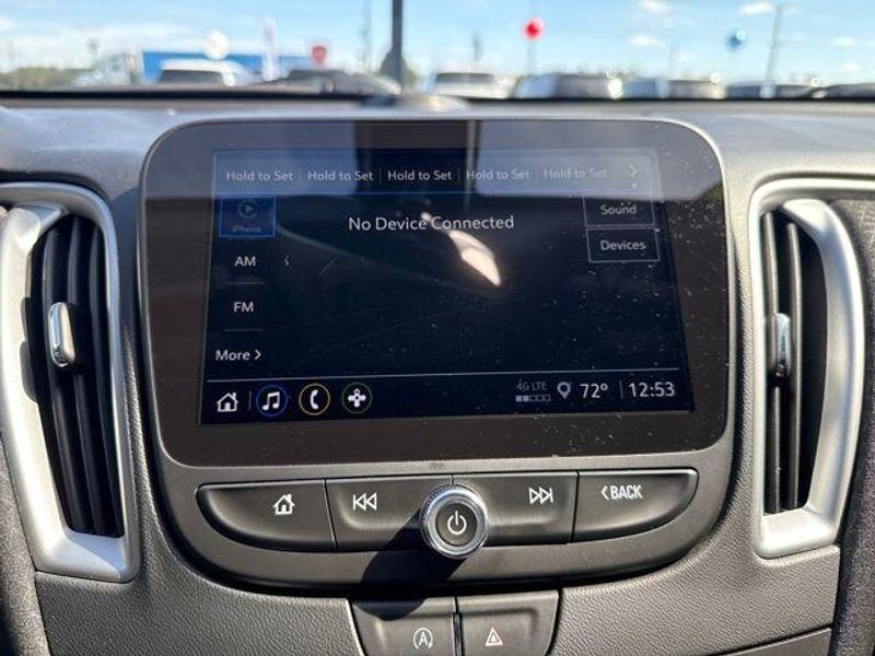 2022 Chevrolet Malibu LS