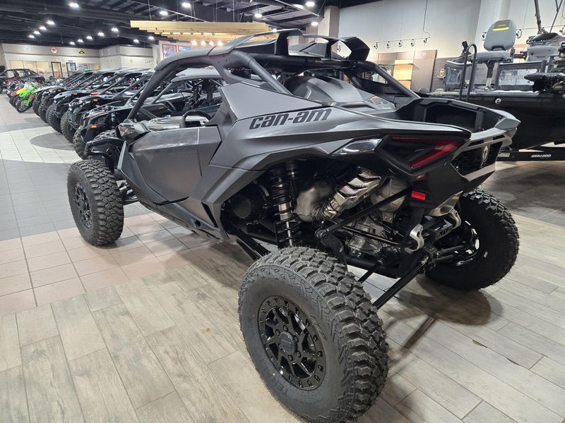 2025 Can-Am MAVERICK R X RS 999T DCT TRIPLE BLACK Image 6
