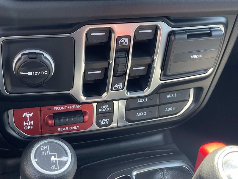 New 2026 Jeep Wrangler 4-door Rubicon