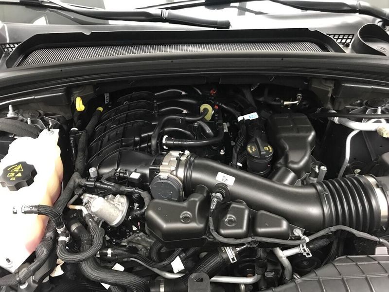 Used 2023 Jeep Grand Cherokee L LimitedImage 29