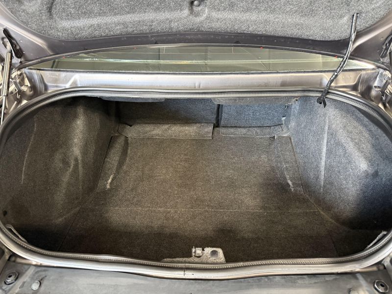 Used 2013 Dodge Challenger R/TImage 5